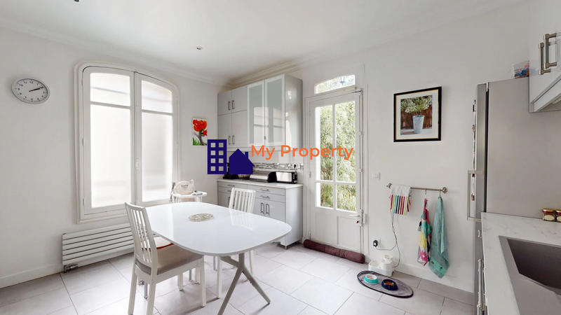 Maison - 175 m² - 7 pièces