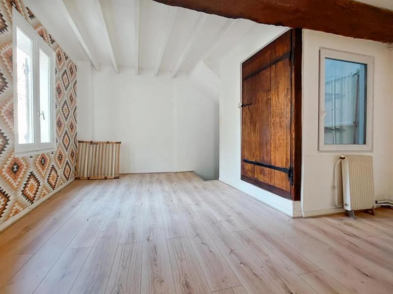 Maison - 121 m² - 4 pièces