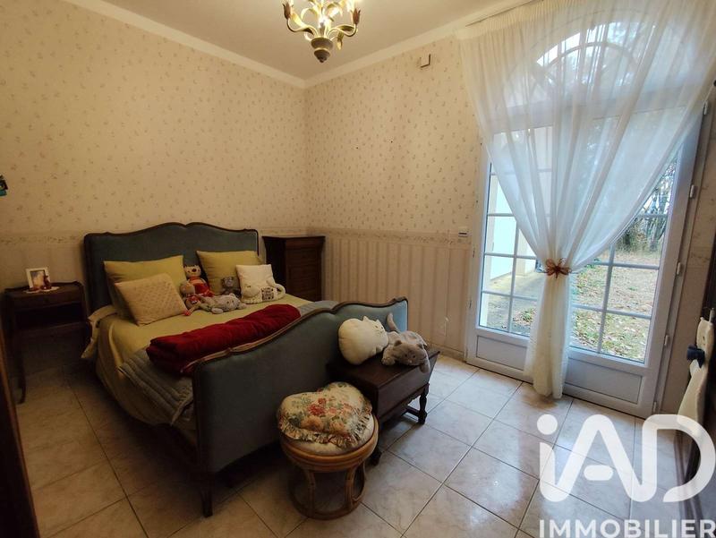 Maison - 202 m² - 5 pièces