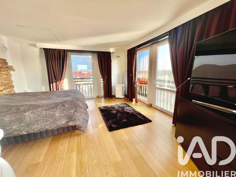 Appartement - 162 m² - 6 pièces