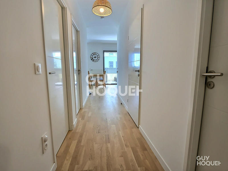 Appartement - 80 m² - 4 pièces