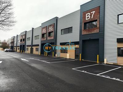 Local d'activités - 229 m²
