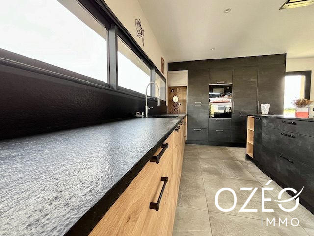 Villa - 142 m² - 6 pièces