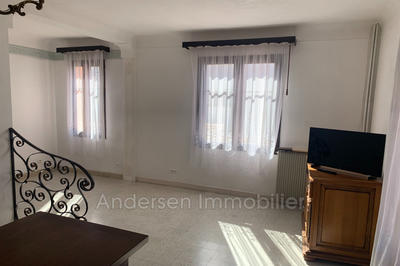 Villa - 107 m² - 6 pièces