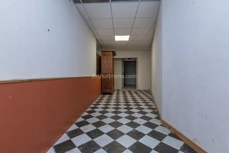 Magasins - 75 m² - 1 pièce