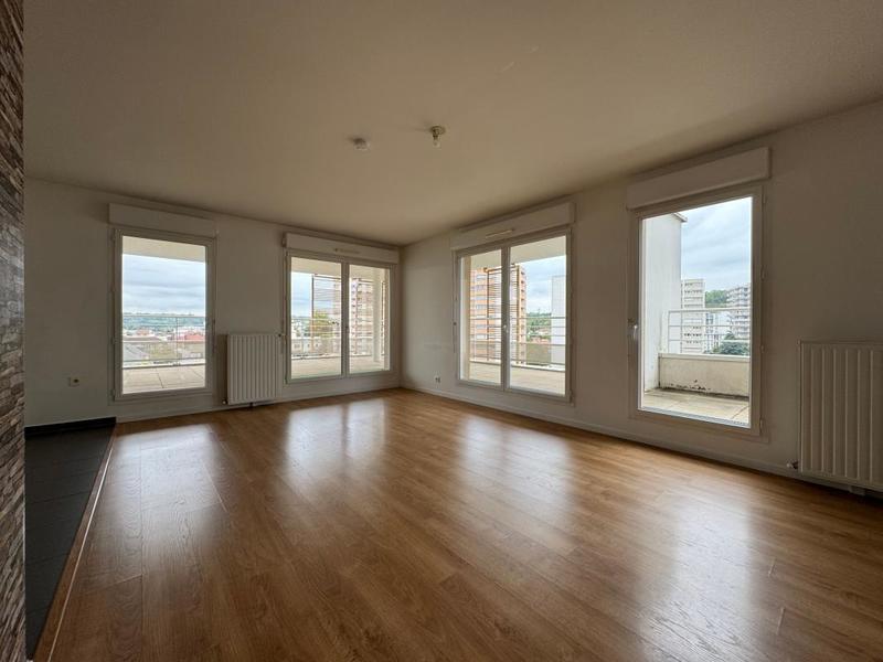 Appartement - 106 m² - 5 pièces