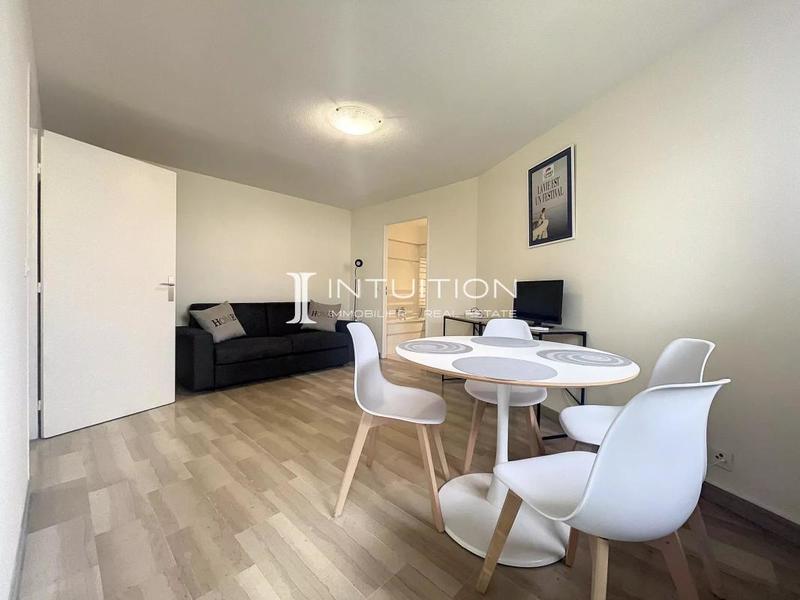 Studio - 26 m² - 1 pièce