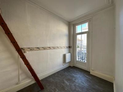 Immeuble - 245 m² - 11 pièces