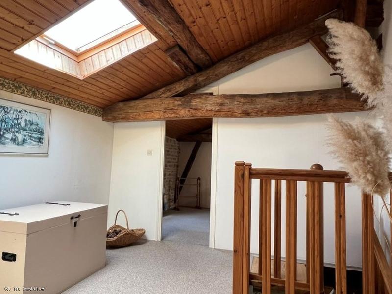 Maison en pierre - 147 m² - 5 pièces