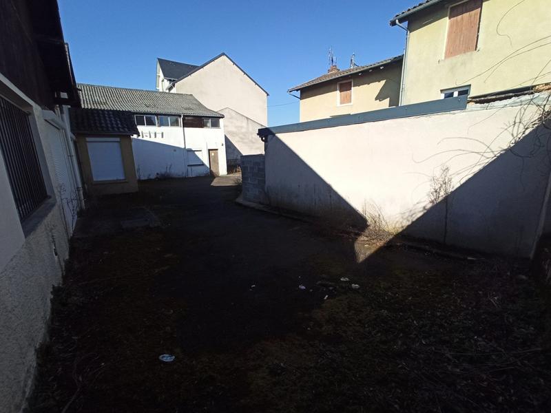 Fonds de commerce - 637 m²