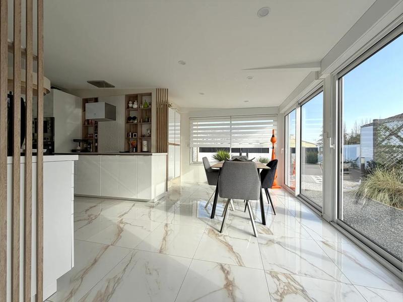 Maison - 141 m² - 6 pièces