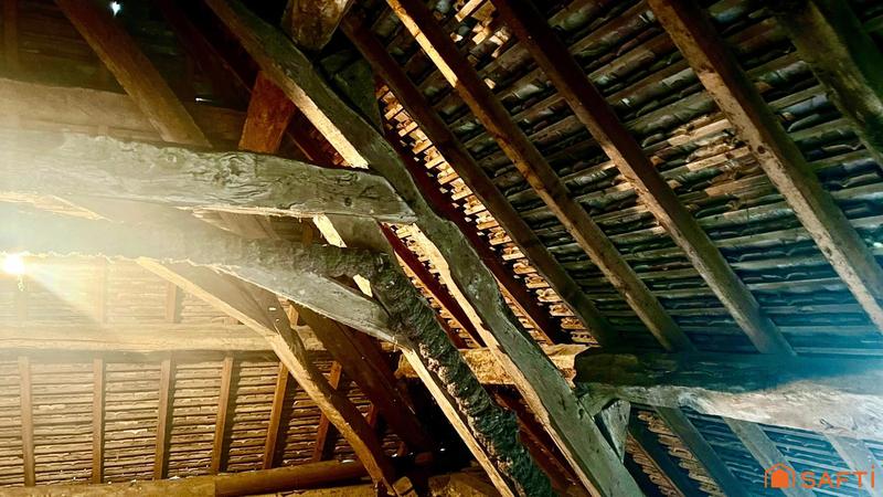 Maison - 180 m² - 6 pièces