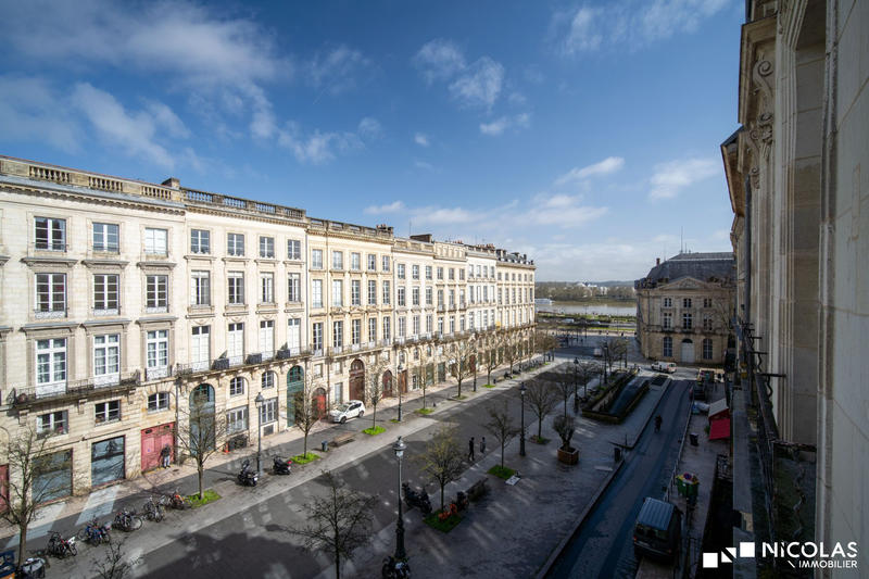 Appartement - 83 m² - 3 pièces