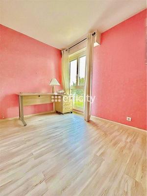 Appartement - 91 m² - 4 pièces