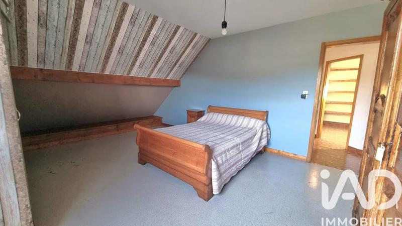 Maison - 220 m² - 7 pièces