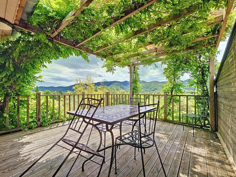 Maison - 170 m² - 9 pièces