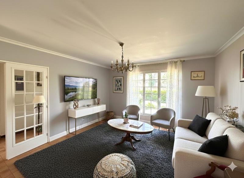 Maison - 90 m² - 6 pièces