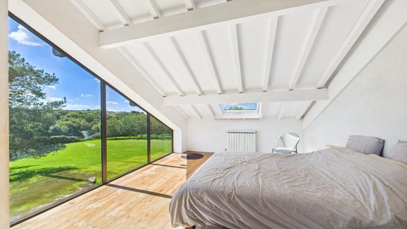 Maison - 530 m² - 12 pièces