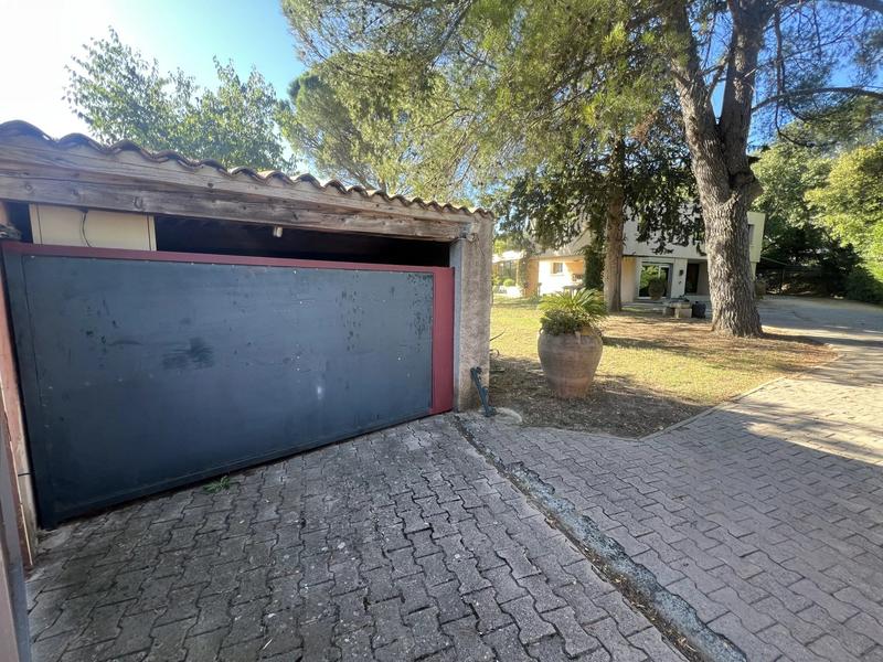 Villa - 200 m² - 5 pièces