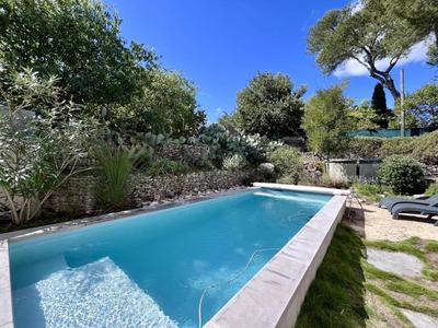 Maison - 170 m² - 5 pièces