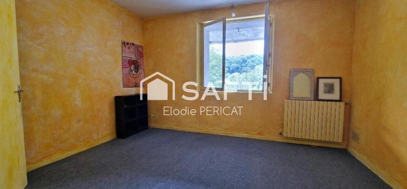 Maison - 275 m² - 7 pièces