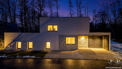 Maison - 140 m² - 6 pièces