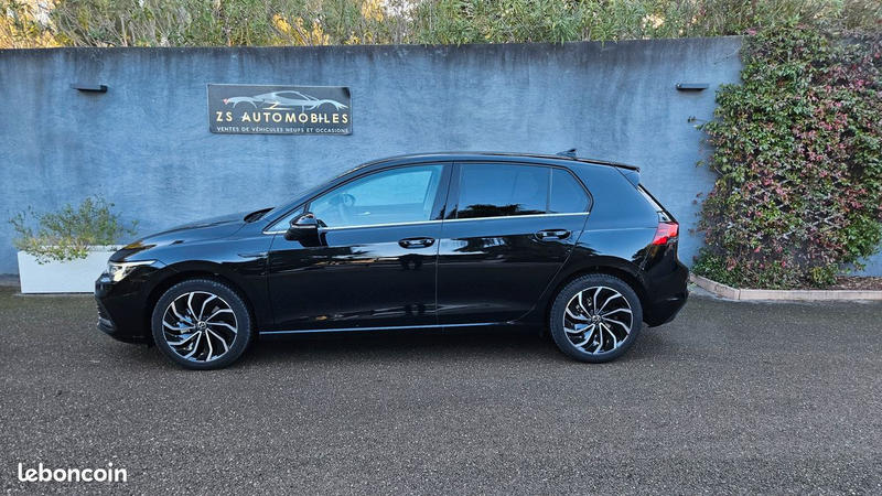 Volkswagen Golf VIII 1.5 eTSI Dsg7 130ch
