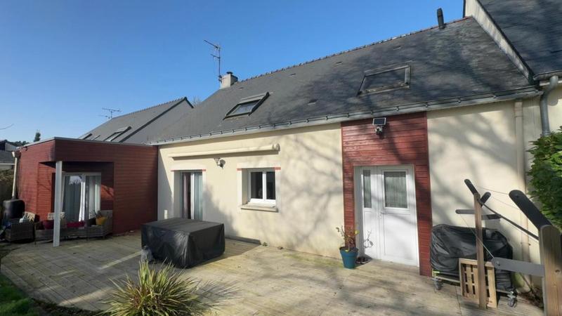 Maison - 140 m² - 5 pièces