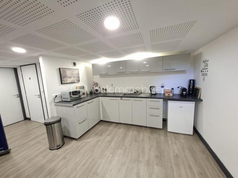 Local commercial - 78 m² - 4 pièces