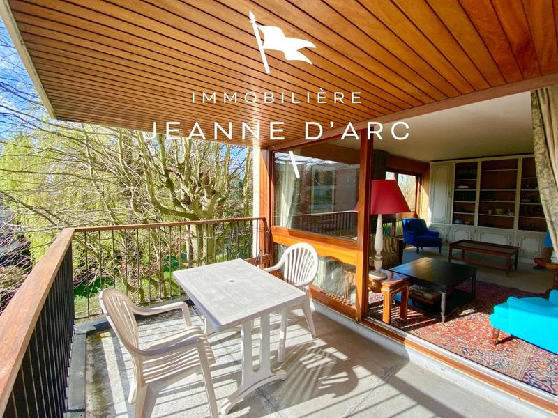 Appartement - 94 m² - 4 pièces