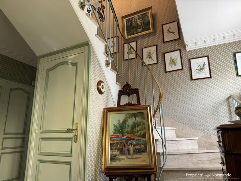 Villa - 190 m² - 6 pièces