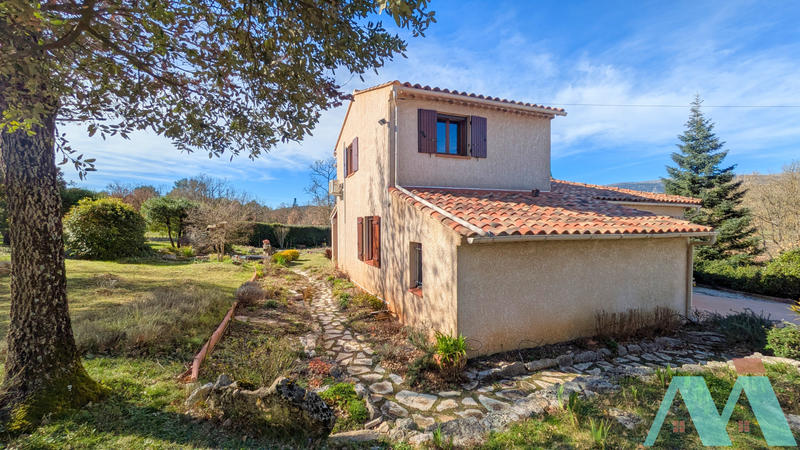 Maison - 125 m² - 5 pièces