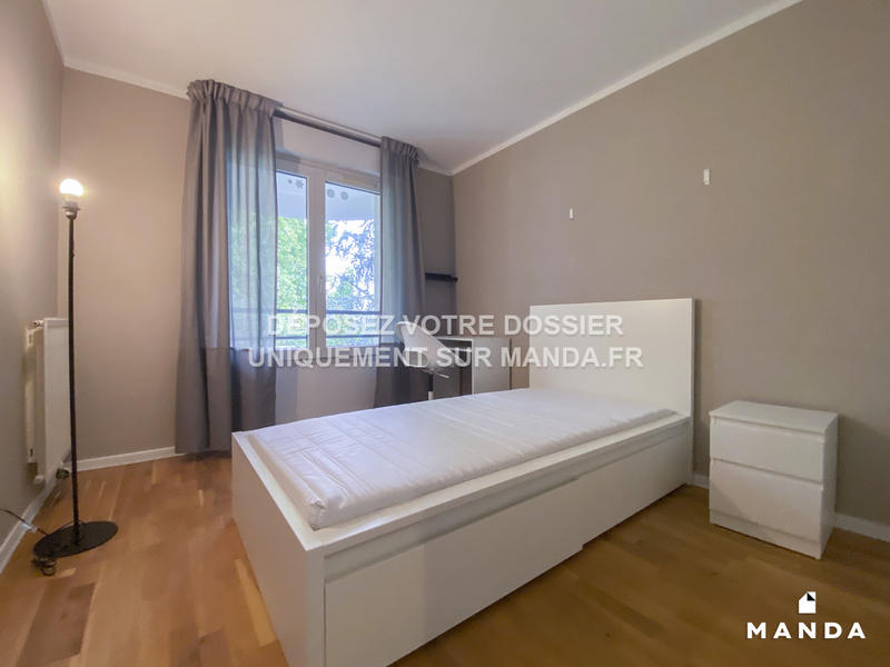Chambre - 10 m² - 4 pièces