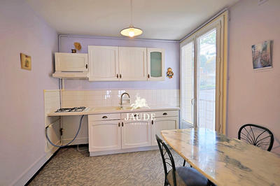 Appartement - 77 m² - 3 pièces