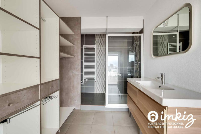 Appartement - 92 m² - 4 pièces