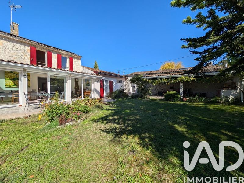 Maison - 207 m² - 8 pièces