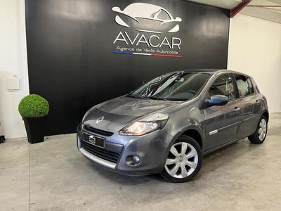 Renault Clio III 1.6 i 110 cv Boîte auto / Exception