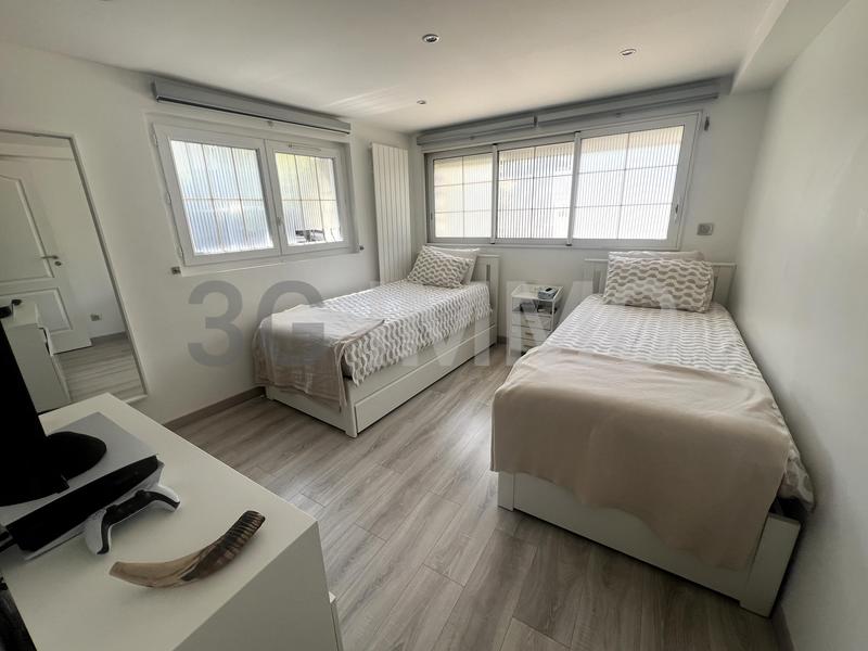 Maison - 160 m² - 5 pièces