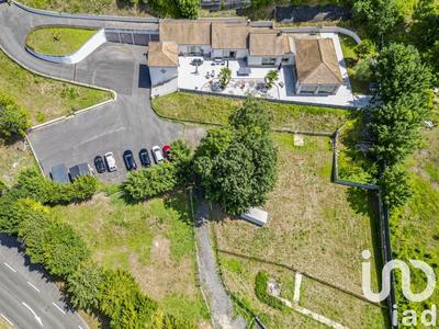 Maison - 294 m² - 7 pièces