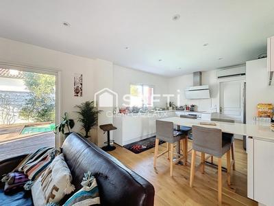 Maison - 130 m² - 6 pièces