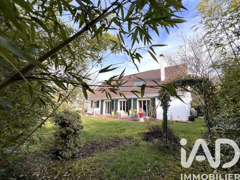 Maison - 184 m² - 7 pièces
