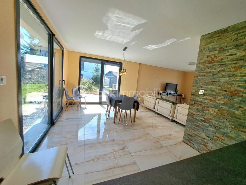 Maison - 155 m² - 6 pièces