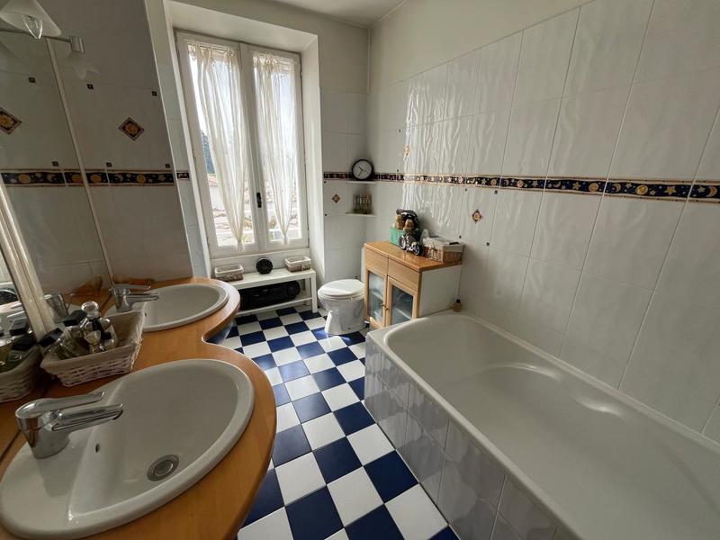 Mas - 146 m² - 4 pièces