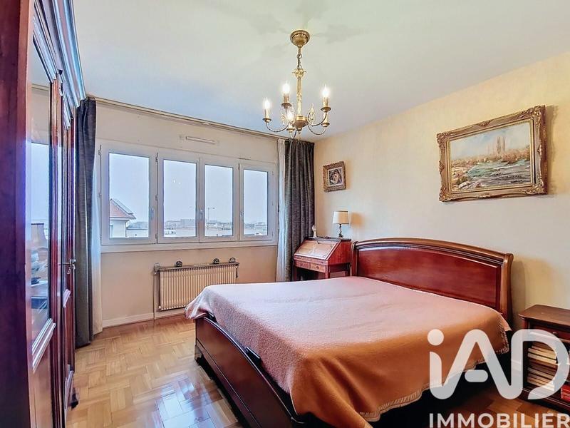 Appartement - 92 m² - 4 pièces