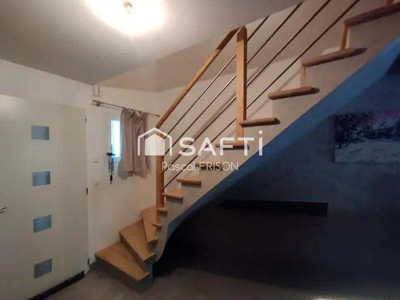 Maison - 196 m² - 7 pièces