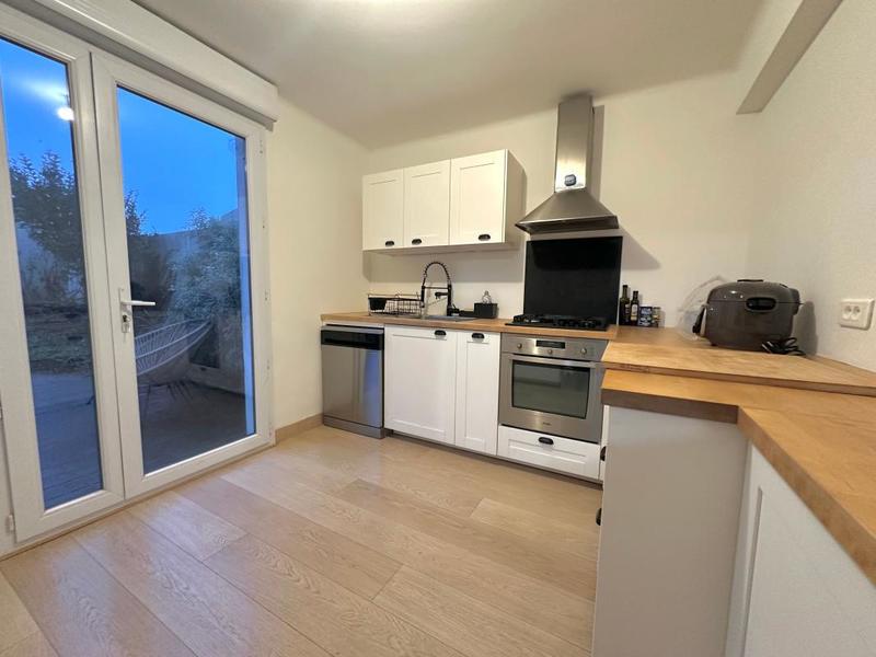 Maison - 95 m² - 5 pièces