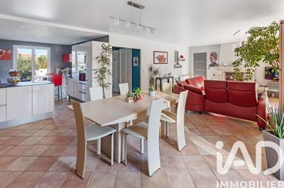 Maison - 138 m² - 5 pièces