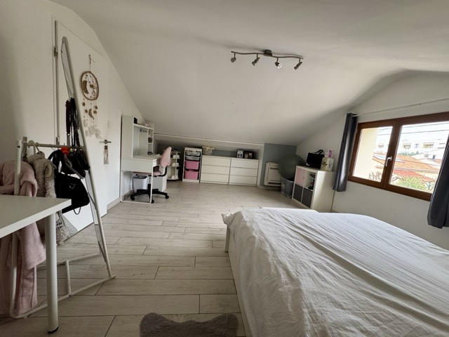 Maison - 105 m² - 4 pièces