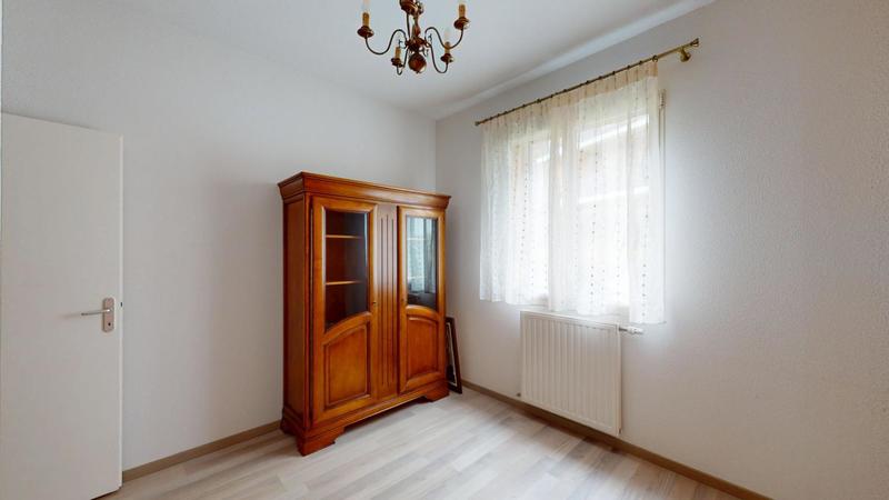 Appartement - 98 m² - 5 pièces