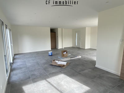 Maison - 105 m² - 4 pièces